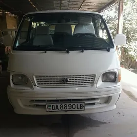 Toyota Hiace 2004