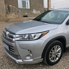 Toyota Highlander 2018