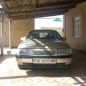 Opel Vectra 1989