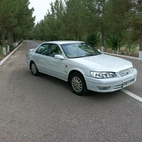 Toyota Camry 2000