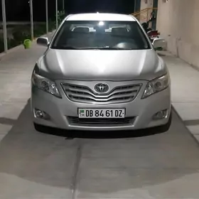 Toyota Camry 2010