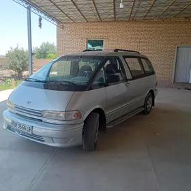 Toyota Previa 1992