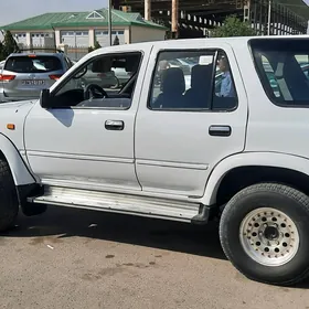 Toyota 4Runner 1996