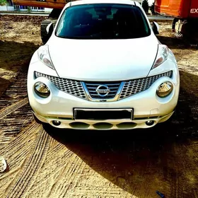 Nissan JUKE 2013