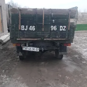 UAZ 452 1992