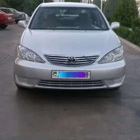 Toyota Camry 2004