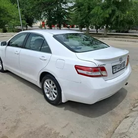 Toyota Camry 2010