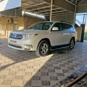 Toyota Highlander 2011