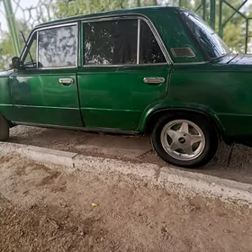 Lada 2104 1980