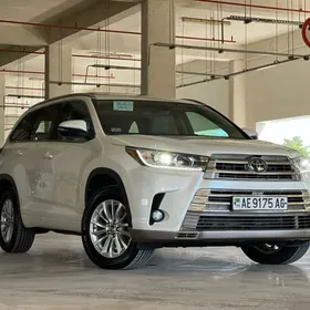 Toyota Highlander 2018