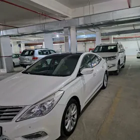 Hyundai Grandeur 2013