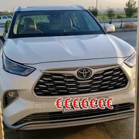 Toyota Highlander 2020