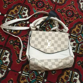 louis vuitton sumka