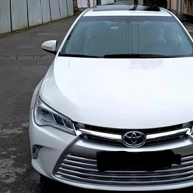 Toyota Camry 2017