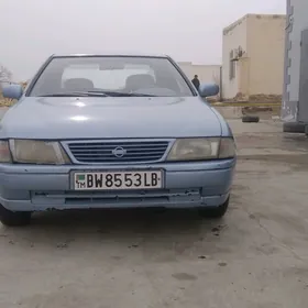 Nissan Sunny 1994