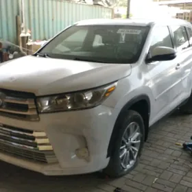 Toyota Highlander 2019