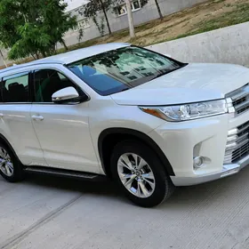 Toyota Highlander 2018