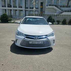 Toyota Camry 2016