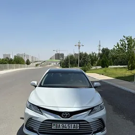 Toyota Camry 2023