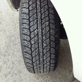 Dunlop 265 65 17