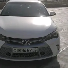 Toyota Camry 2015