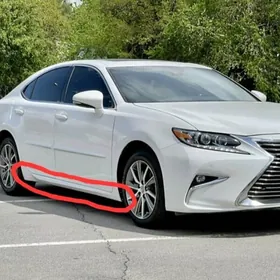 Lexus ES parok 2017y