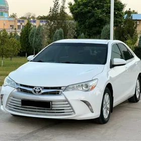 Toyota Camry 2016