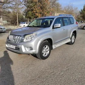 Toyota Land Cruiser Prado 2010