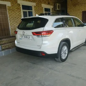 Toyota Highlander 2018