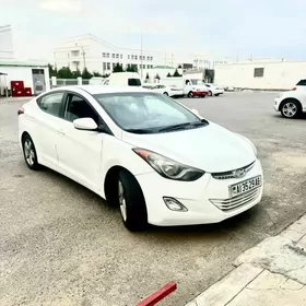 Hyundai Elantra 2011