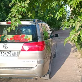 Toyota Sienna 2006