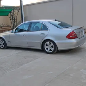 Mercedes-Benz E320 2002