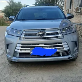 Toyota Highlander 2017