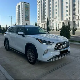 Toyota Highlander 2020