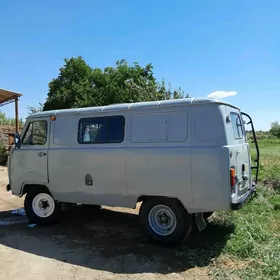 UAZ 452 1983