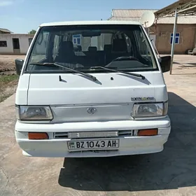 Toyota Hiace 1995