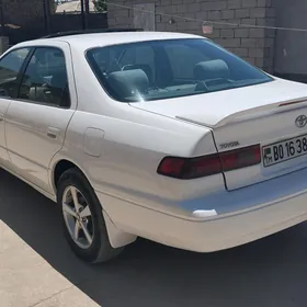 Toyota Camry 1998