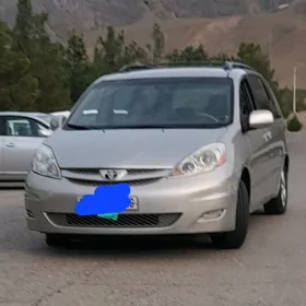 Toyota Sienna 2009