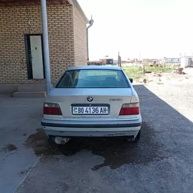 BMW 325 1992