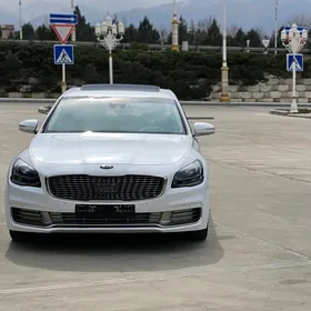 Kia K900 2020