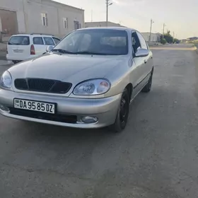 Daewoo Lanos 1999