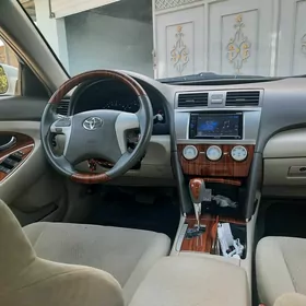 Toyota Camry 2010