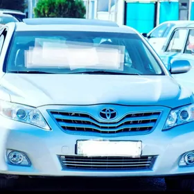 Toyota Camry 2010