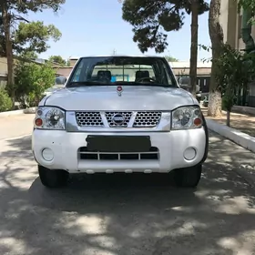 Nissan Navara 2013