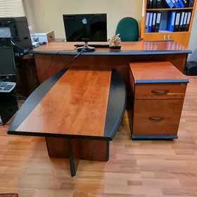 офисный комплект мебели