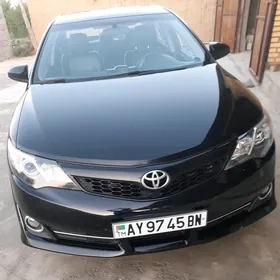 Toyota Camry 2012