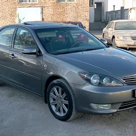 Toyota Camry 2005