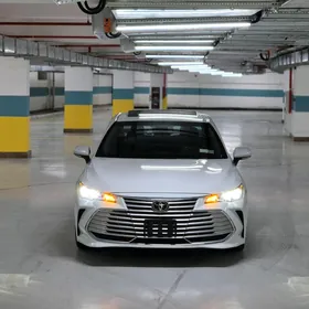 Toyota Avalon 2022