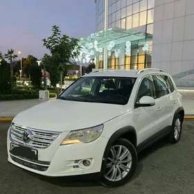 Volkswagen Tiguan 2011