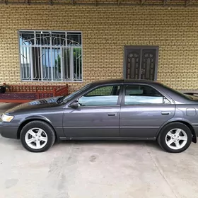 Toyota Camry 1998